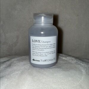 Davines LOVE Smoothing Shampoo 75mL